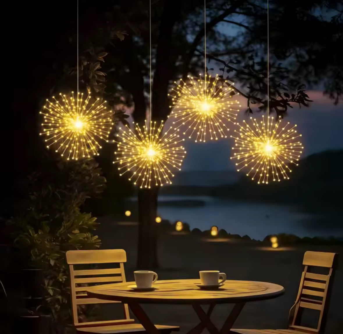 Solar Feuerwerks-Lichter zum Aufhängen | 4–5 Starburst-Kugeln mit 8 Modi, Fernbedienung & USB-Notladung, IP65 | Funkel-Deko für Baum, Pergola & Weihnachten