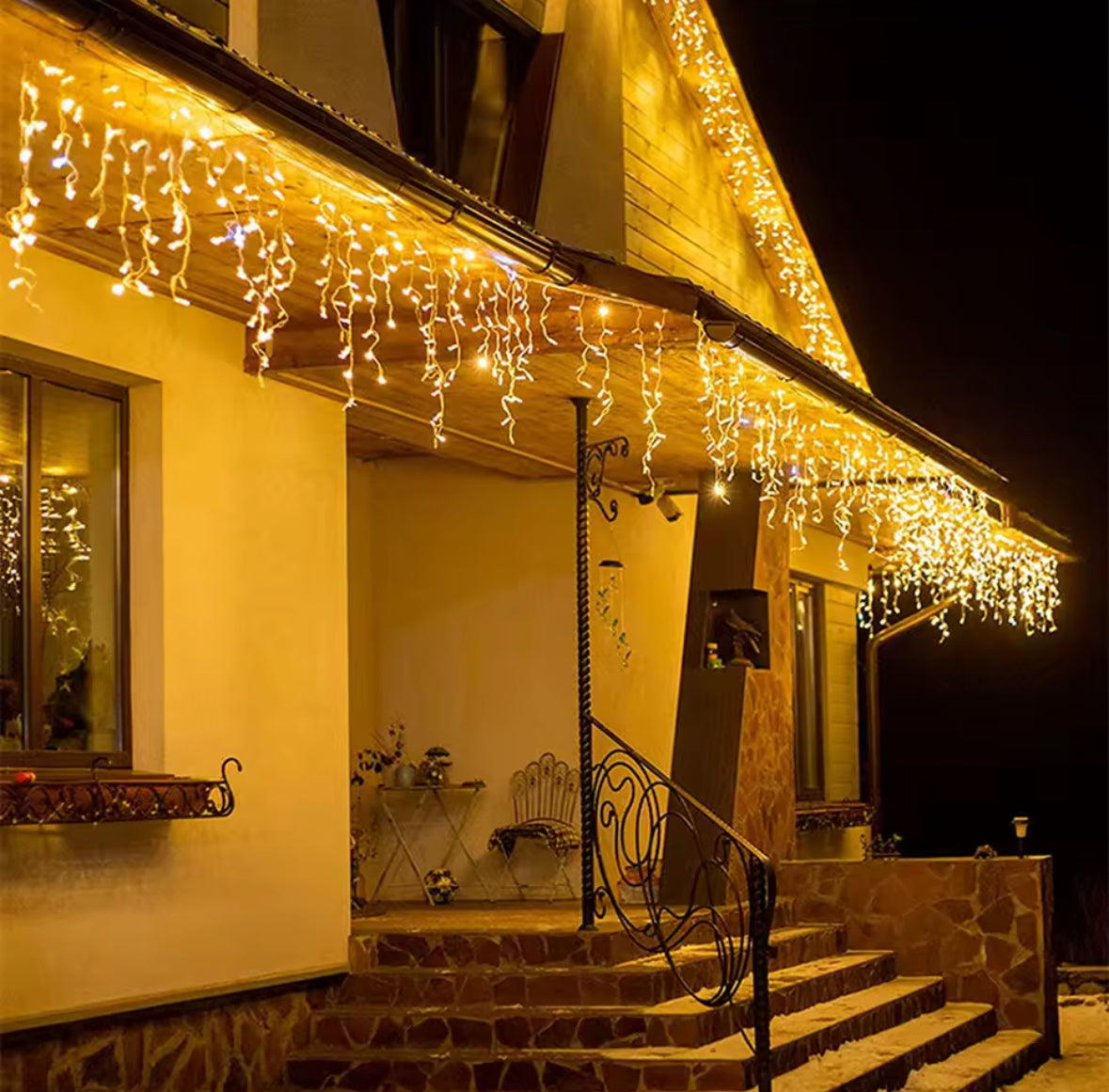 XXL Weihnachts-Eisregen Lichterkette für draussen | Dimmbar mit Fernbedienung, 8 Modi, koppelbar, 3.5–40 m | Weihnachtsbeleuchtung aussen für Dachrinne & Fassade