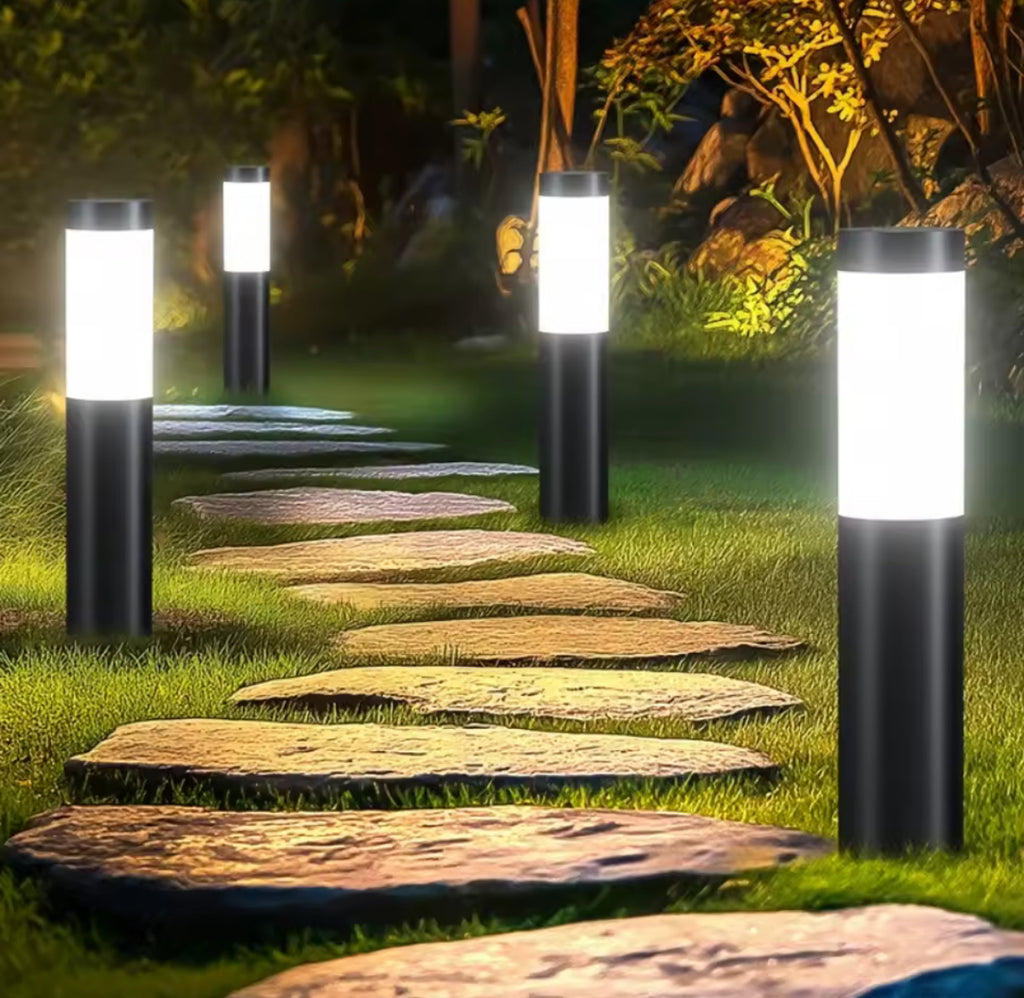 Solar Poller aus Edelstahl | Moderne Zylinderform, 2 Grössen, warmweiss oder kaltweiss, IP65 | Solar-Wegbeleuchtung für Gartenweg, Einfahrt & Rasenkante