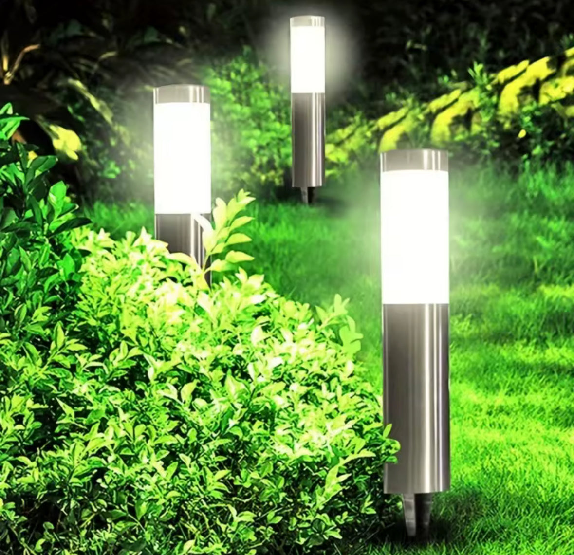Solar Poller aus Edelstahl | Moderne Zylinderform, 2 Grössen, warmweiss oder kaltweiss, IP65 | Solar-Wegbeleuchtung für Gartenweg, Einfahrt & Rasenkante