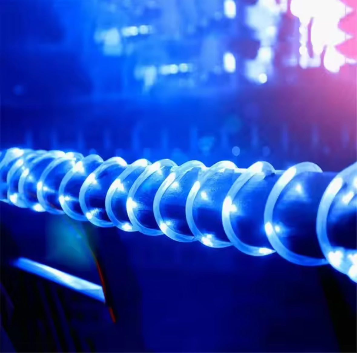 Solar Lichtschlauch mit bis zu 300 LEDs | 7 bis 32 m, 5 Lichtfarben, Dauerlicht & Blinkmodus, wetterfest | Gartenbeleuchtung für Zaun, Geländer, Pergola & Weihnachten