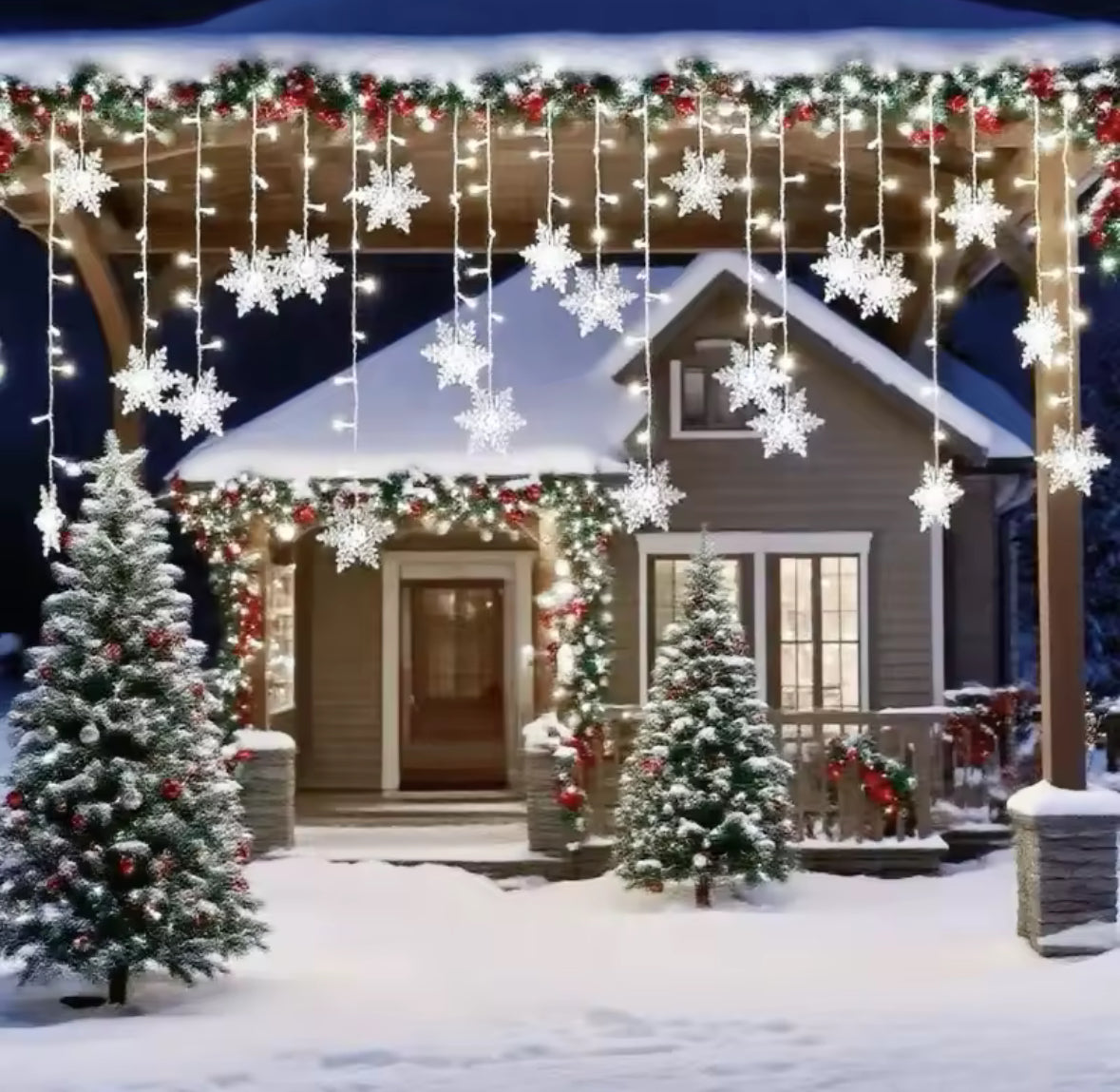 Solar Schneeflocken-Lichtervorhang | 3,5 oder 7 m, 8 Leuchtmodi, warmweiss oder bunt, Dämmerungsautomatik, IP44 | Weihnachtsbeleuchtung für Dachrand, Fassade, Balkon & Garten